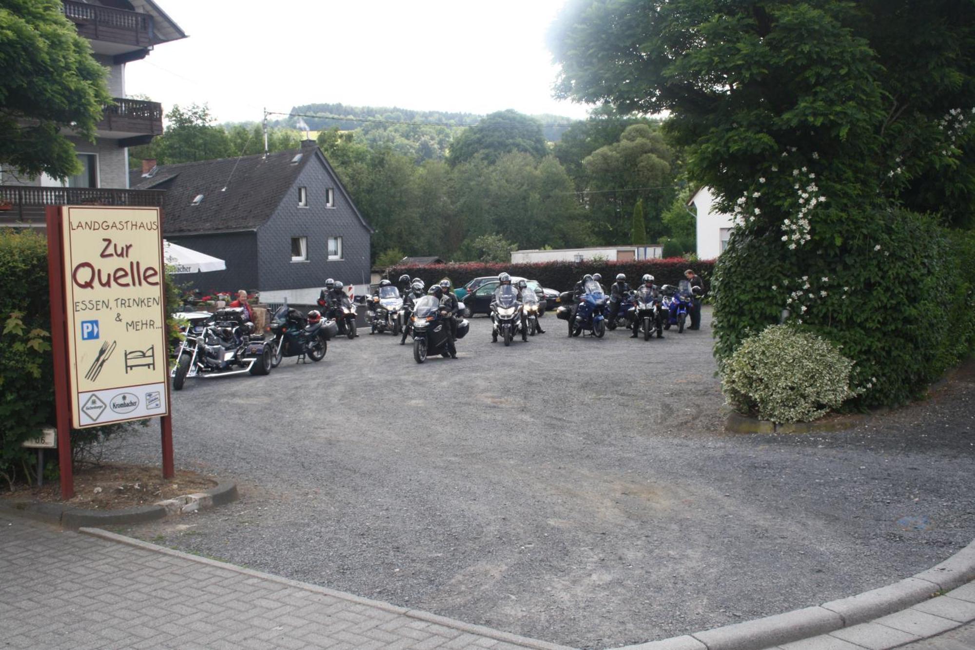 Gasthaus Zur Quelle Bad Marienberg Exterior photo